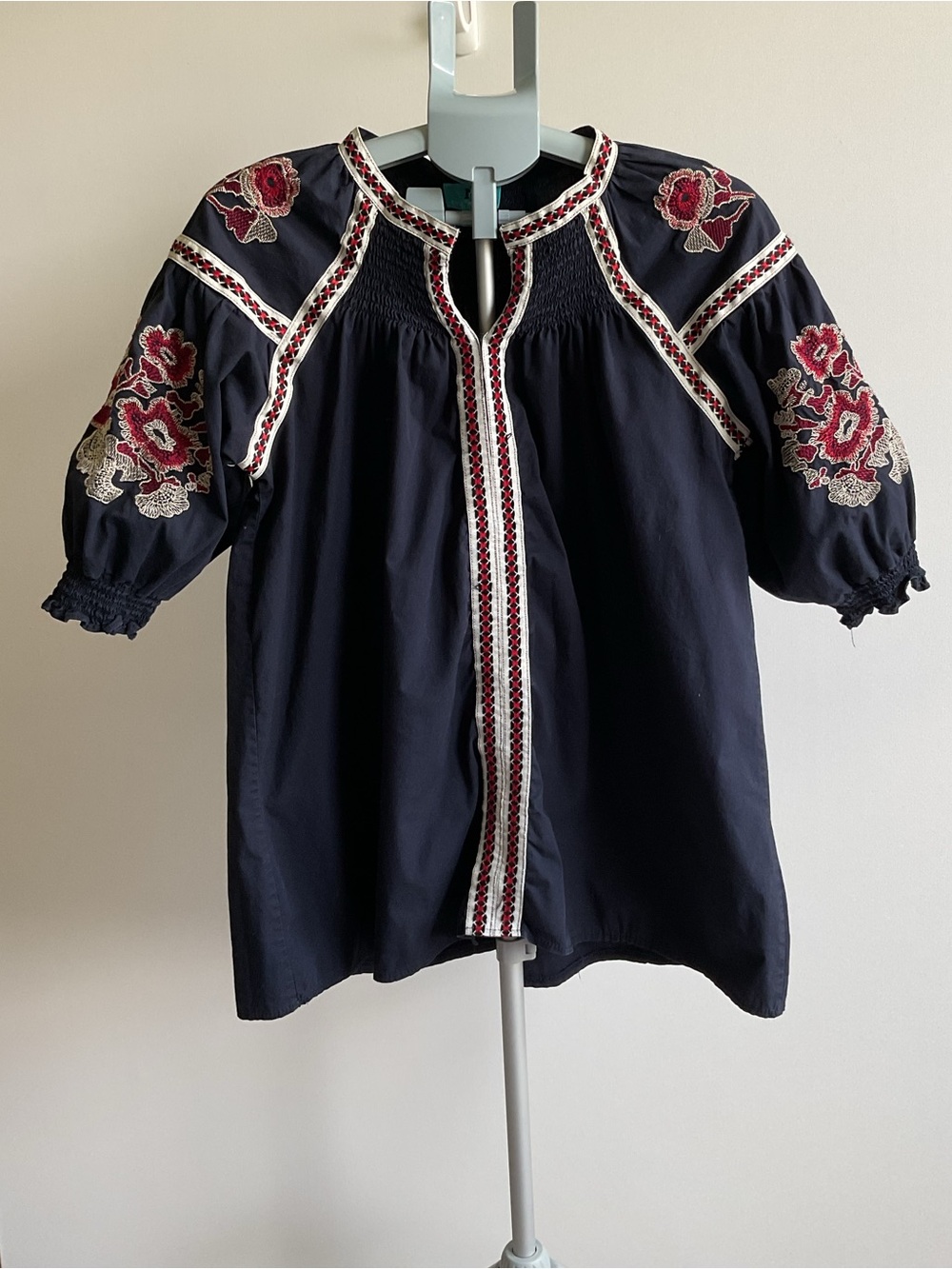 South Main Embroidered Boho Peasant Blouse Women's Medium Navy